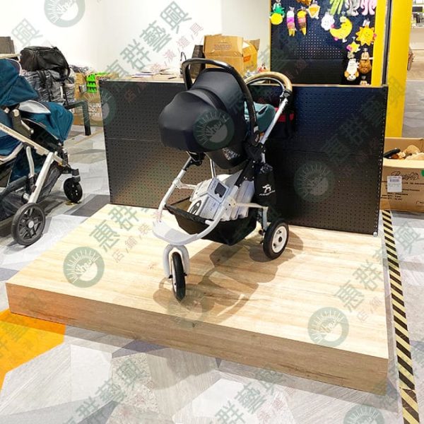 ws木底座鐵製洞洞背板展示台-02