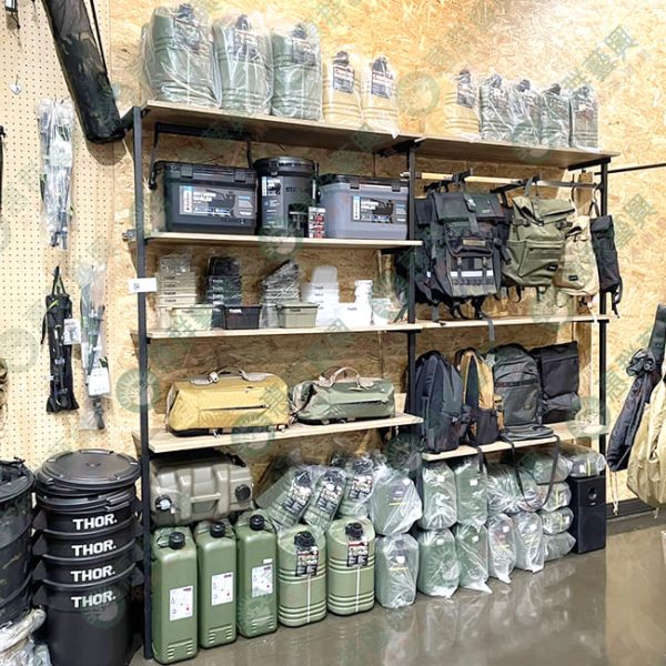 工業風F柱鎖壁式壁面展示層板架WF07-02