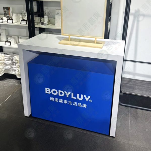 ws簡約造型子母展示桌(ㄇ字+方塊)-01
