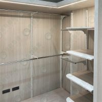 ws沖孔柱壁柱陳列架W48.住家更衣間-01
